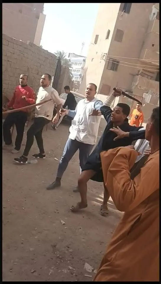 إصابة 3 أشخاص في مشاجرة عنيفة بالأقصر بسبب خلافات على قطعة أرض